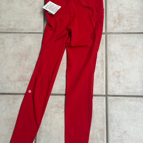 New Lululemon Swift Speed 28” - Picture 6 of 10